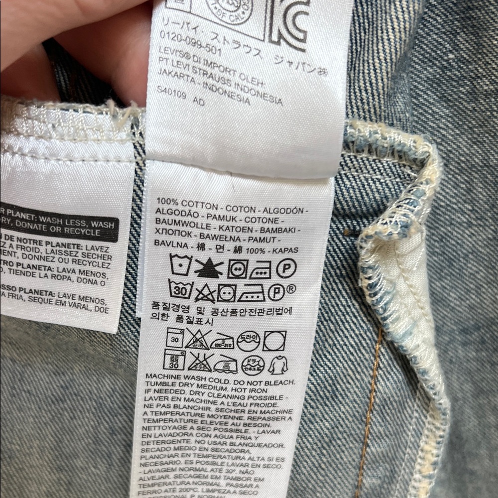 Levi's Distressed Blue Denim Jacket-size L - Picture 4 of 6